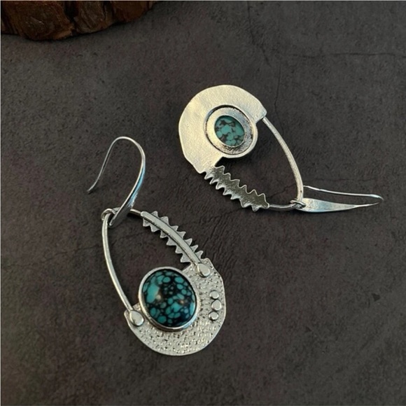 Chic Nation Jewelry - Turquoise Stone Decor Water Drop Earrings